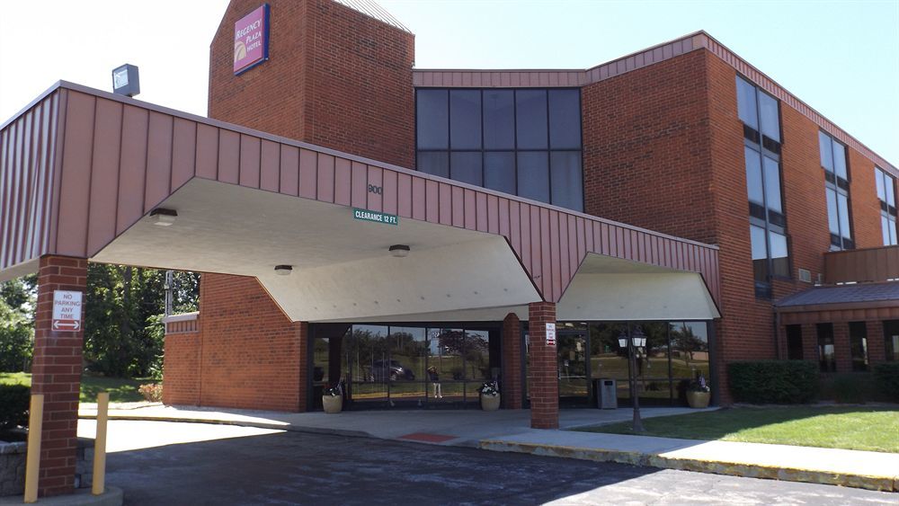 Ramada By Wyndham Wentzville Exterior photo